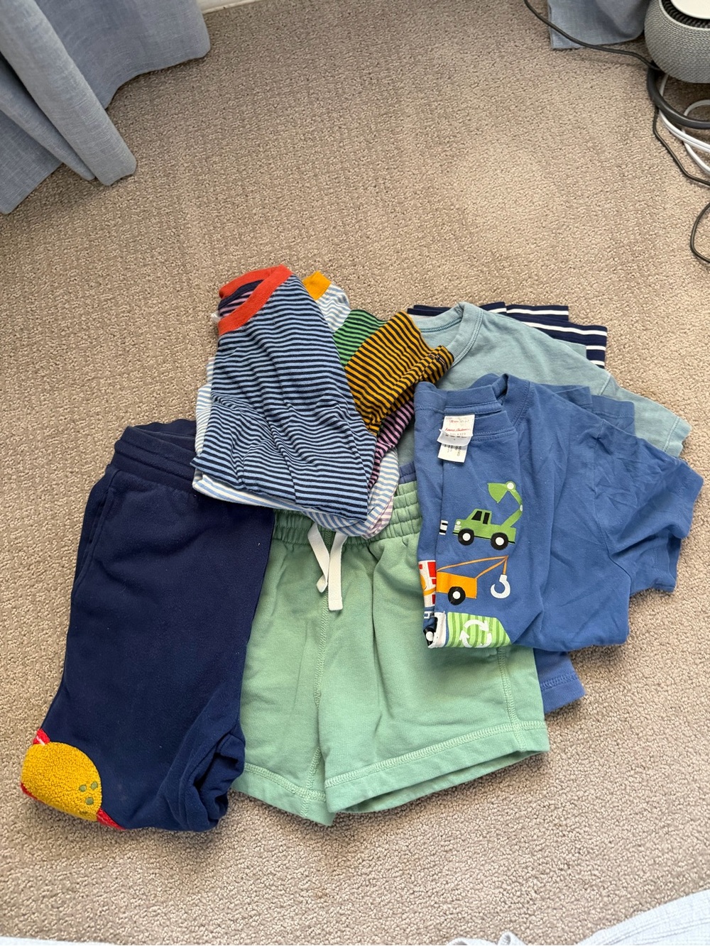 GUC- play condition boys clothing bundle Hanna Andersson mini boden fall school